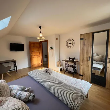 U Dvoraku Villa Lomnice nad Luznici